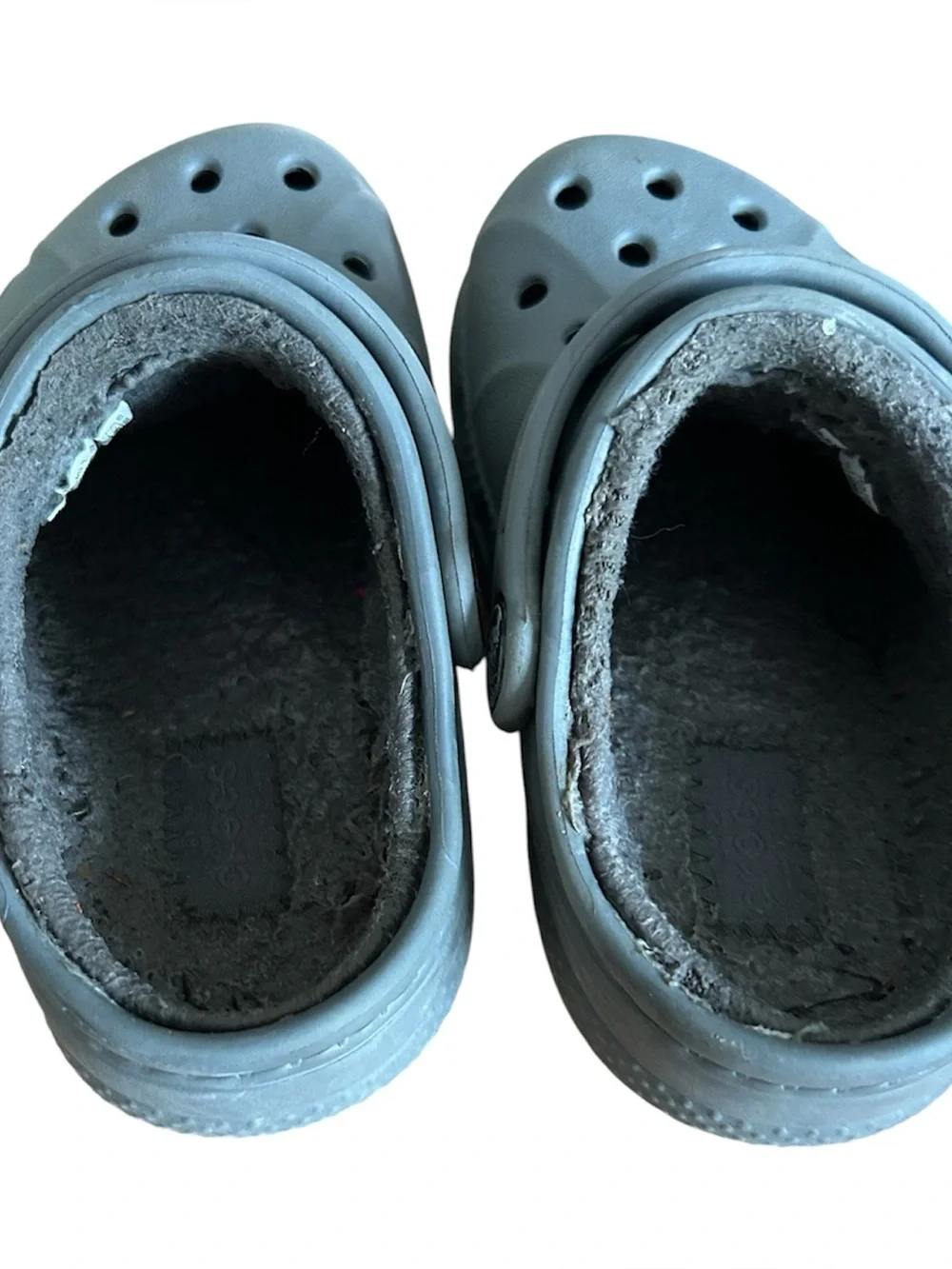 CROCS Kids Cozy-Lined Clogs in Grey